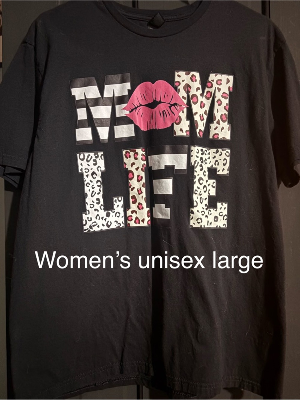 8 new women’s unisex large shirts